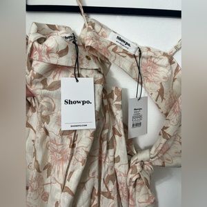 NWT Showpo Amalie the Label Clarette print Set! Linen tie crop top and pants